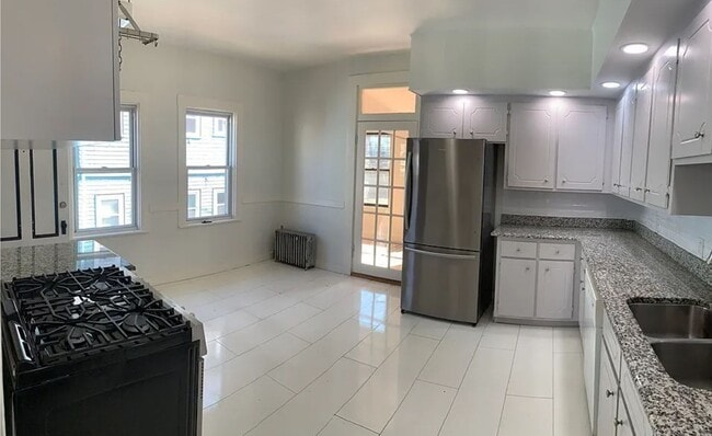 property at 21 Wenham St