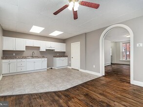 323 Market St in Newport, PA - Building Photo - Building Photo