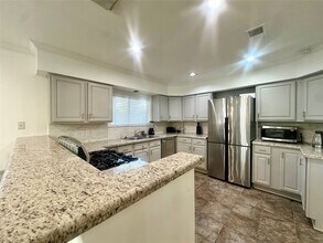 5329 Pagewood Ln in Houston, TX - Building Photo - Building Photo