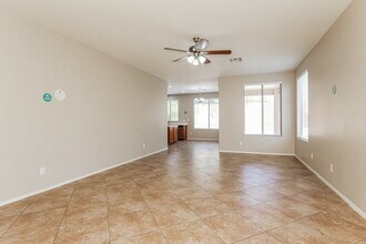 9450 W Ross Ave in Peoria, AZ - Building Photo - Building Photo