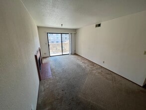 1400 Carpentier St in San Leandro, CA - Building Photo - Building Photo