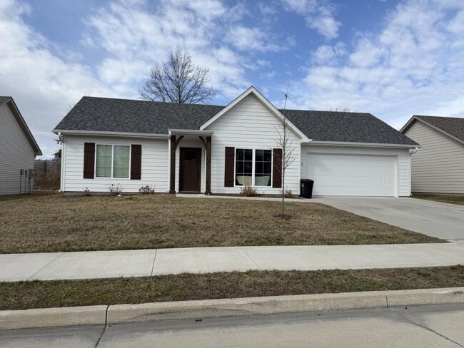 property at 125 N Luna Ln