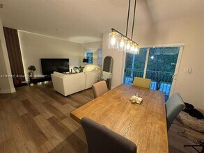 8960 NW 97th Ave in Medley, FL - Building Photo - Building Photo
