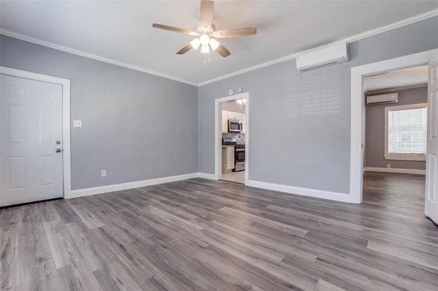 property at 320 W Canty St