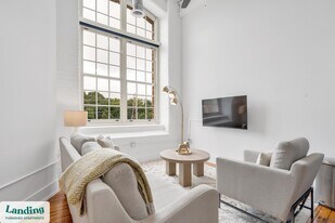 31 Victor St in Greenville, SC - Building Photo