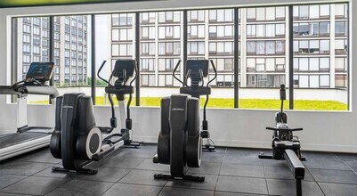 5440 N Sheridan Rd in Chicago, IL - Foto de edificio - Building Photo