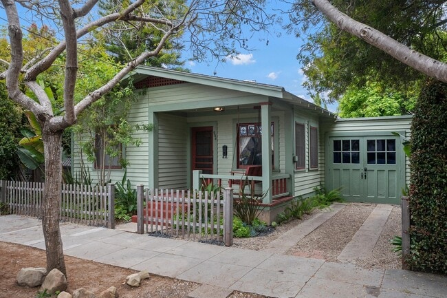 528 W Valerio St in Santa Barbara, CA - Building Photo - Building Photo
