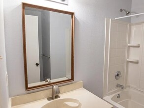 8014 Stowe Springs Ln in Arlington, TX - Building Photo - Building Photo