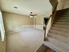 9002 E 85 St in Raytown, MO - Building Photo - Building Photo