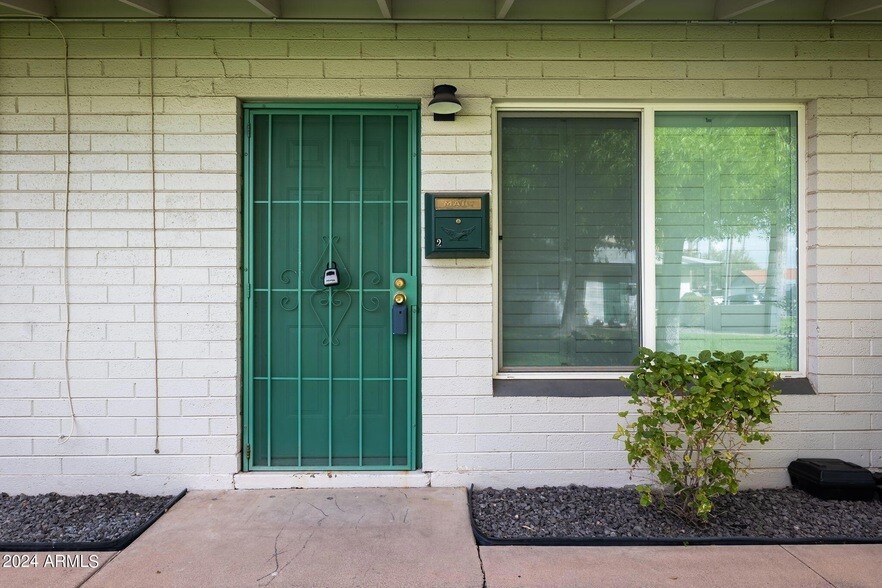518 E Roanoke Ave in Phoenix, AZ - Building Photo