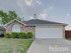 1214 Bayberry Way in Midlothian, TX - Building Photo
