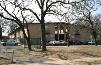 Ederville Apartments in Fort Worth, TX - Building Photo - Building Photo