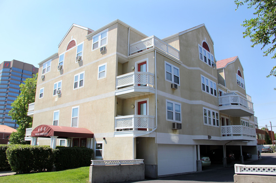 Pinehurst Apartments in Billings, MT - Foto de edificio