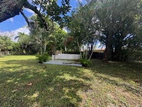 5956 Bahama Ct in West Palm Beach, FL - Building Photo - Building Photo