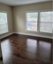 418 Lytle St in Kerrville, TX - Building Photo - Building Photo