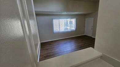 14926 Hawthorne Blvd in Lawndale, CA - Building Photo - Building Photo