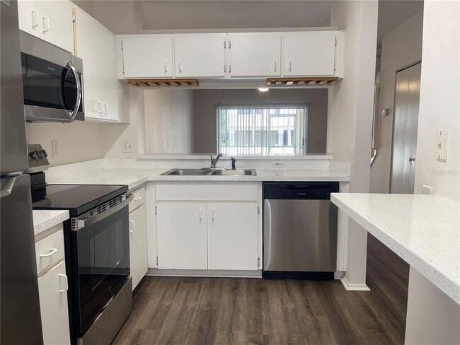 6338 Bayside Key Dr in Tampa, FL - Building Photo - Building Photo