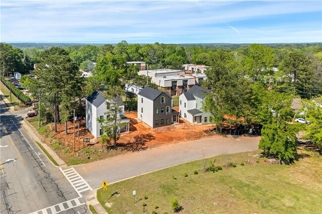580 Auburn Dr in Auburn, AL - Building Photo - Building Photo