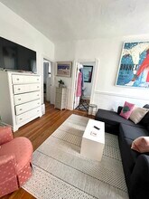 4 Phillips St, Unit Phillips in Boston, MA - Building Photo - Building Photo
