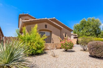 17848 W Summerhaven Dr in Goodyear, AZ - Building Photo - Building Photo