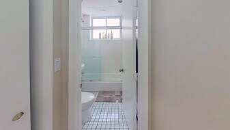 123 Sewall Ave, Unit 1A in Brookline, MA - Building Photo