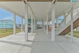 4022 Fort Bend Dr in Galveston, TX - Building Photo - Building Photo
