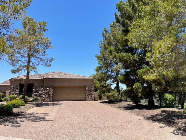 property at 6832 S 38th Pl