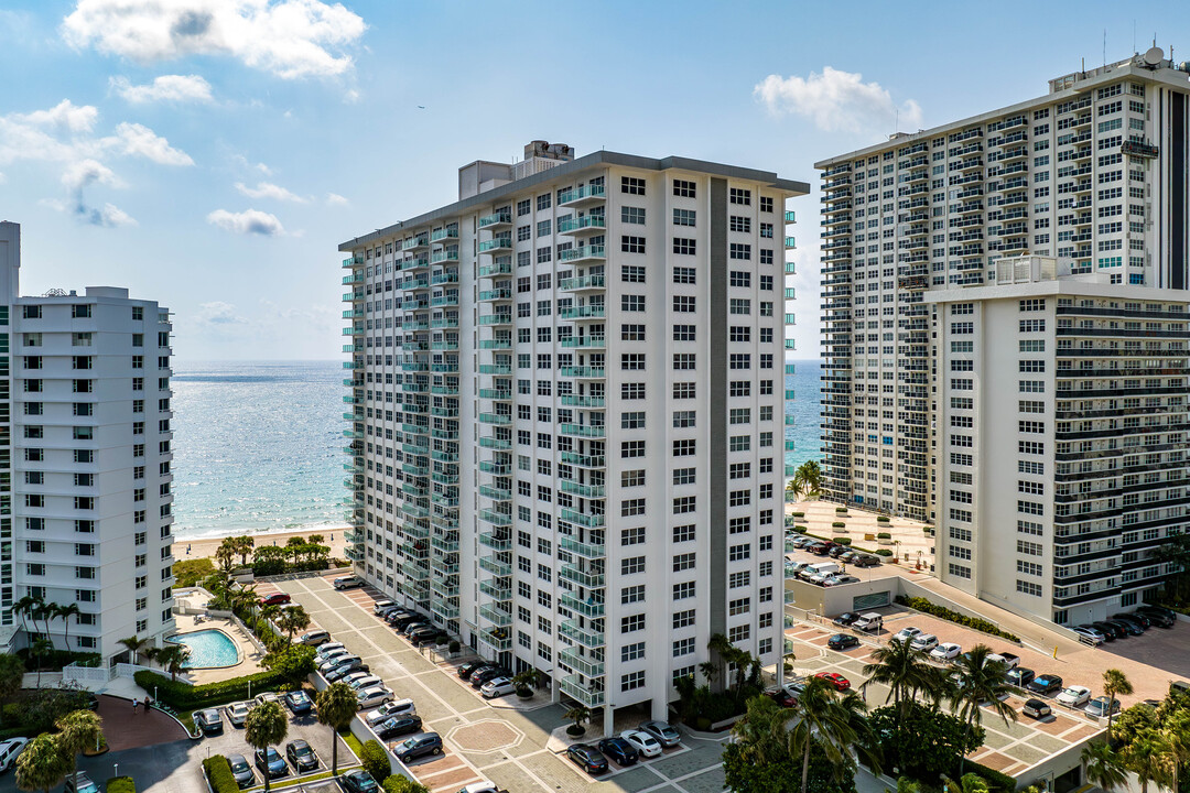 Ocean Riviera Condominium in Fort Lauderdale, FL - Building Photo