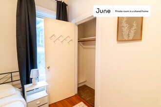 Private bedroom in 3 bed/1 bath Home in Boston, MA - Building Photo - Building Photo
