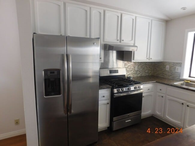 1232 Mandy Ct in Ridgecrest, CA - Building Photo - Building Photo