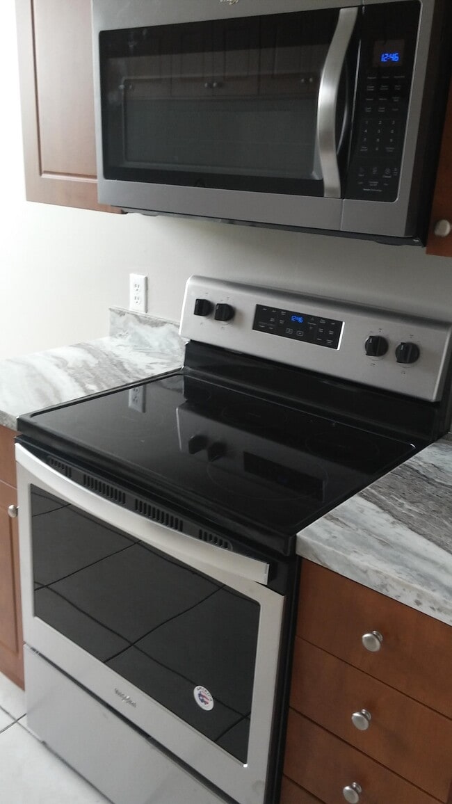 property at 1915 Lavers Cir