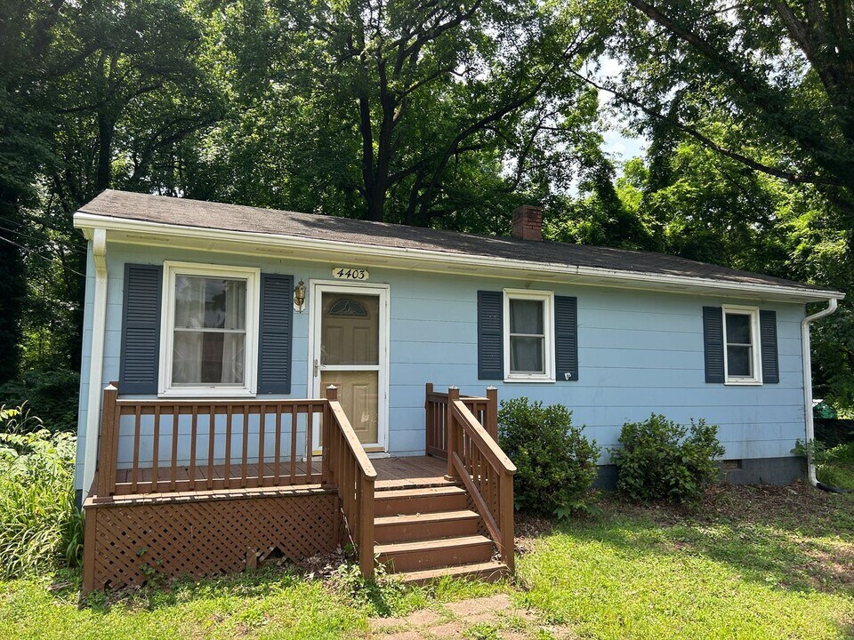 4403 Edgemore Rd in Greensboro, NC - Building Photo