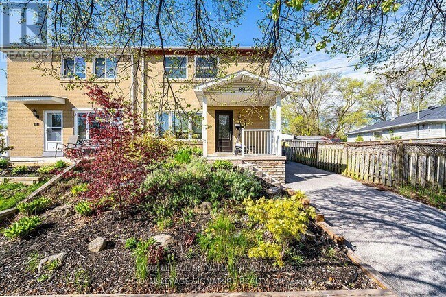 89-89 Shier Dr in Toronto, ON - Building Photo - Building Photo