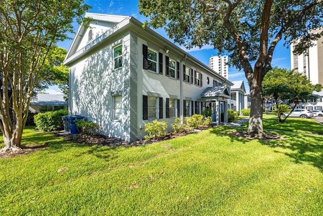 6950 Avenue Des Palais in South Pasadena, FL - Building Photo - Building Photo