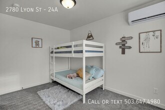 2780 SE Lyon St in Albany, OR - Building Photo - Building Photo