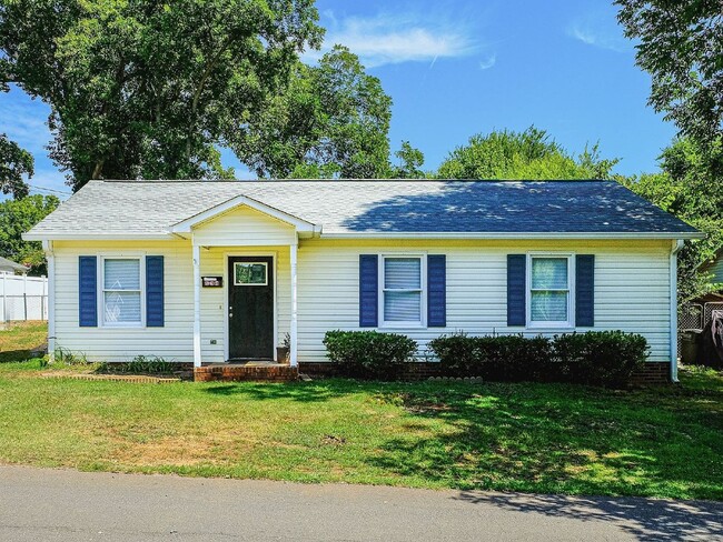 property at 903 Laye St