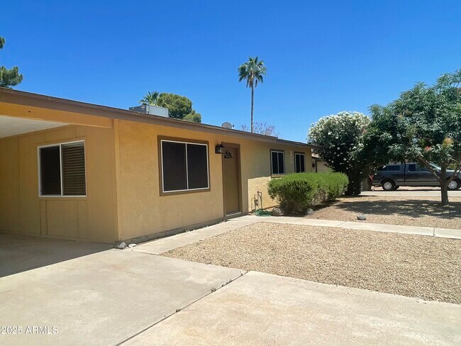 14607 N 32nd Pl in Phoenix, AZ - Building Photo - Building Photo