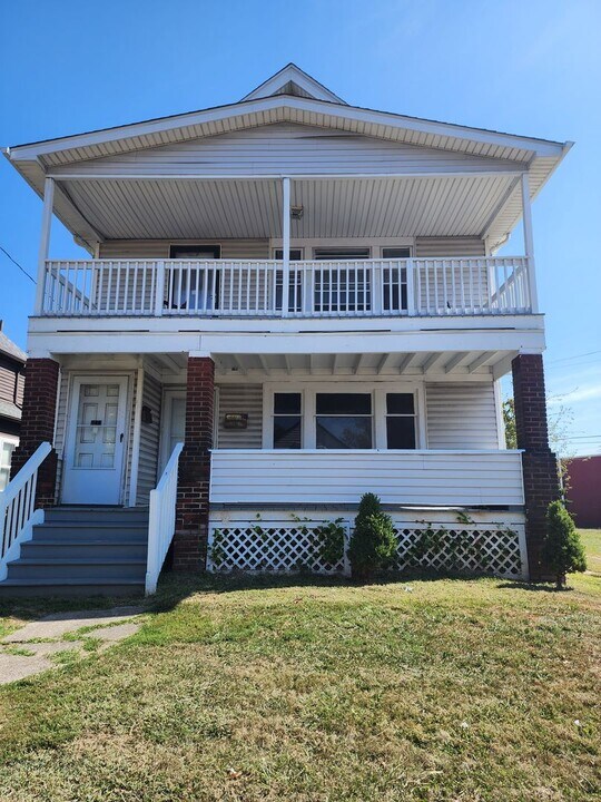 1271 E 169th St in Cleveland, OH - Building Photo