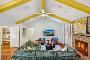 310 Twisted Wood Dr in San Antonio, TX - Building Photo