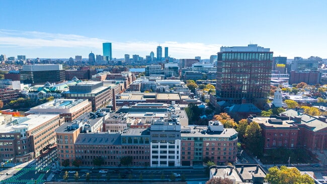 17 Otis St, Unit 602 in Cambridge, MA - Building Photo - Building Photo