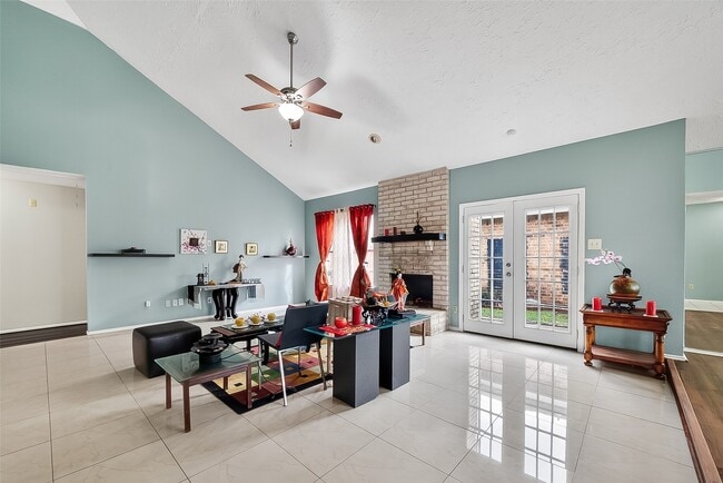 property at 8122 Sandy Glen Ln