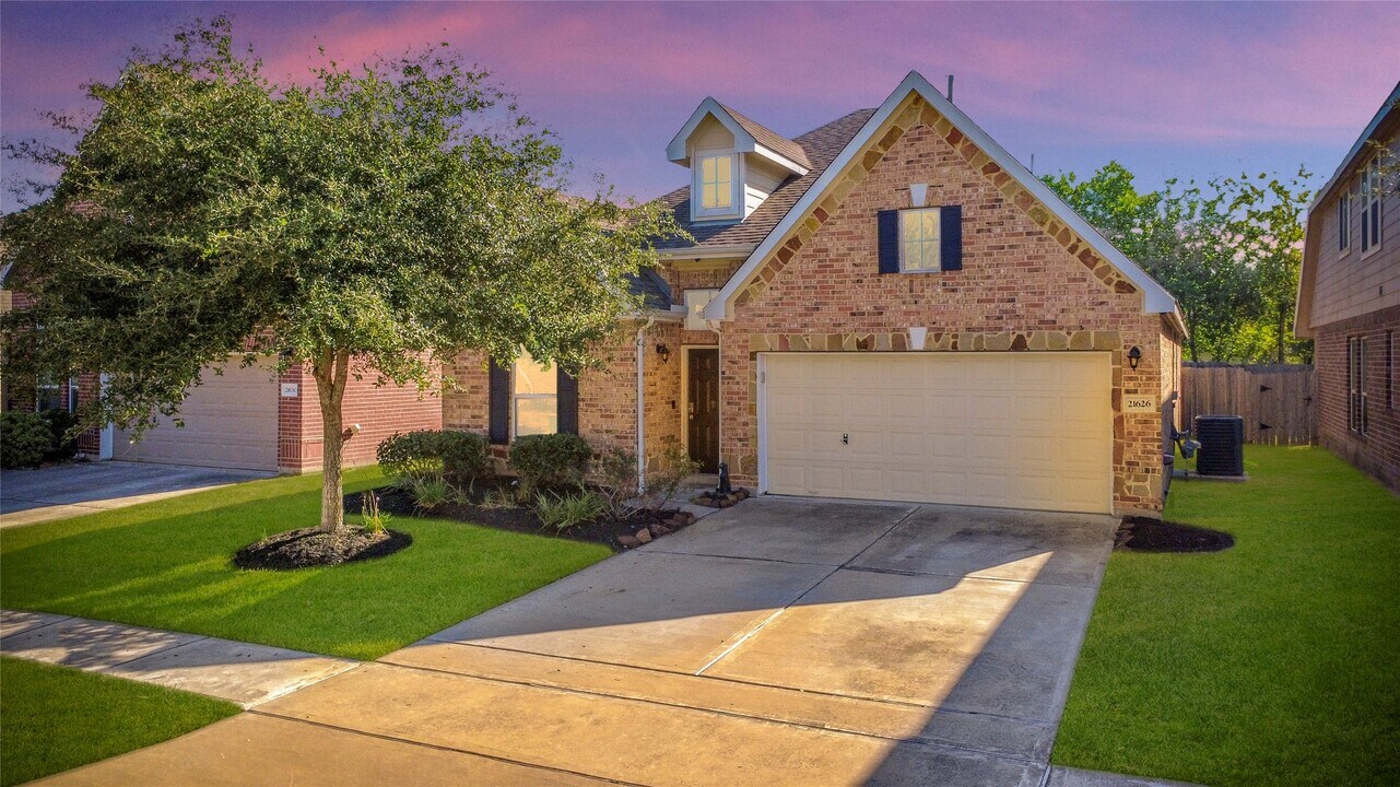 21626 Rainfall Park Dr in Spring, TX - Building Photo