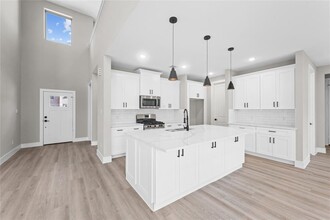 2607 Martinas Ct in Spring, TX - Foto de edificio - Building Photo