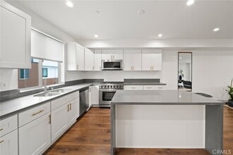 24809 Narbonne Ave in Lomita, CA - Building Photo - Building Photo