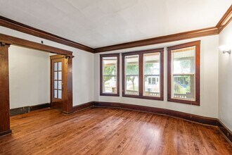 2929 N Murray Ave in Milwaukee, WI - Building Photo - Building Photo