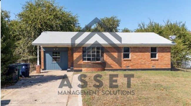 property at 1525 SE 47th Terrace