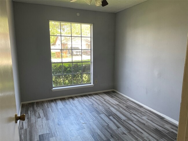 16619 La Gloria Dr in Houston, TX - Building Photo - Building Photo