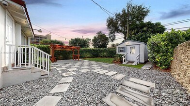 3770 SW 1st St in Coral Gables, FL - Building Photo - Building Photo