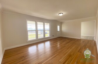 1409 W Parker Rd in Greenville, SC - Building Photo - Building Photo