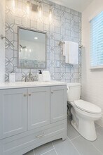 445 Short Hills Dr in Charlotte, NC - Foto de edificio - Building Photo